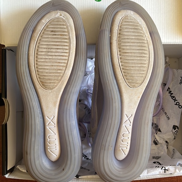 Nike Air Max 720 - Picture 3 of 6